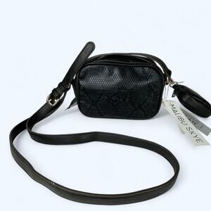 Malibu Skye Small Crossbody Black Snake Skin Purse Coin purse NWT